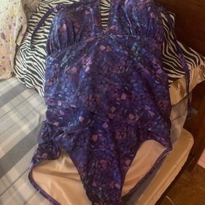 One piece bathing suit